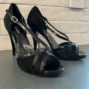 White House Black Market sz 7.5 Lyon black leather peep toe platform heels